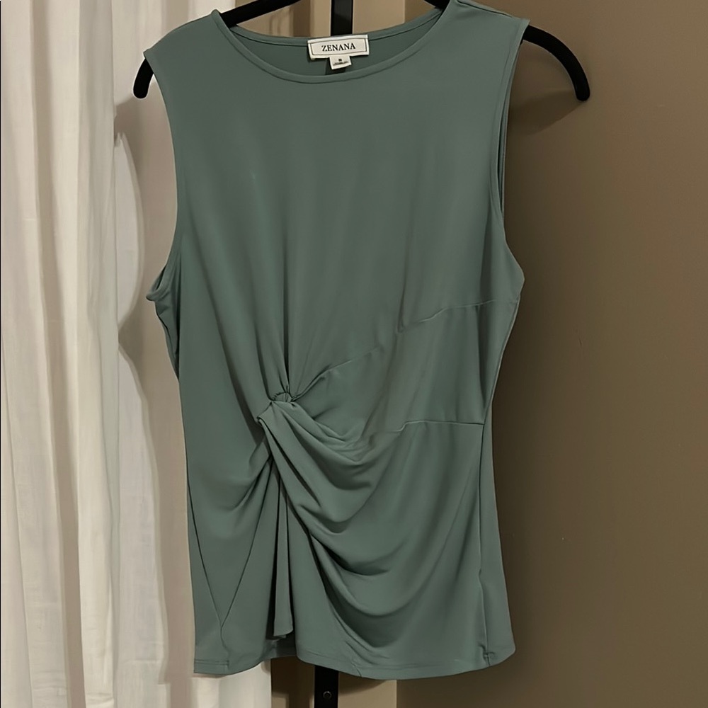 Women's Green Sleeveless Top